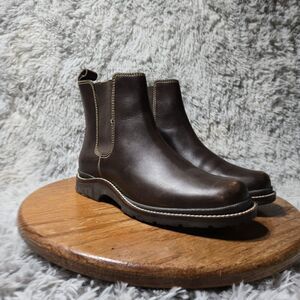 LL Bean Chelsea Ankle Boots Womens Size 7M Classic Brown Leather Brazil Made